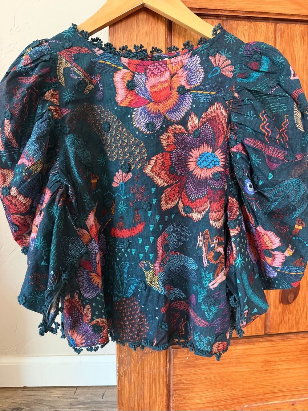 FARM Rio Vibrant Floral Embroidered Puff Sleeve Cotton Top - Size Small